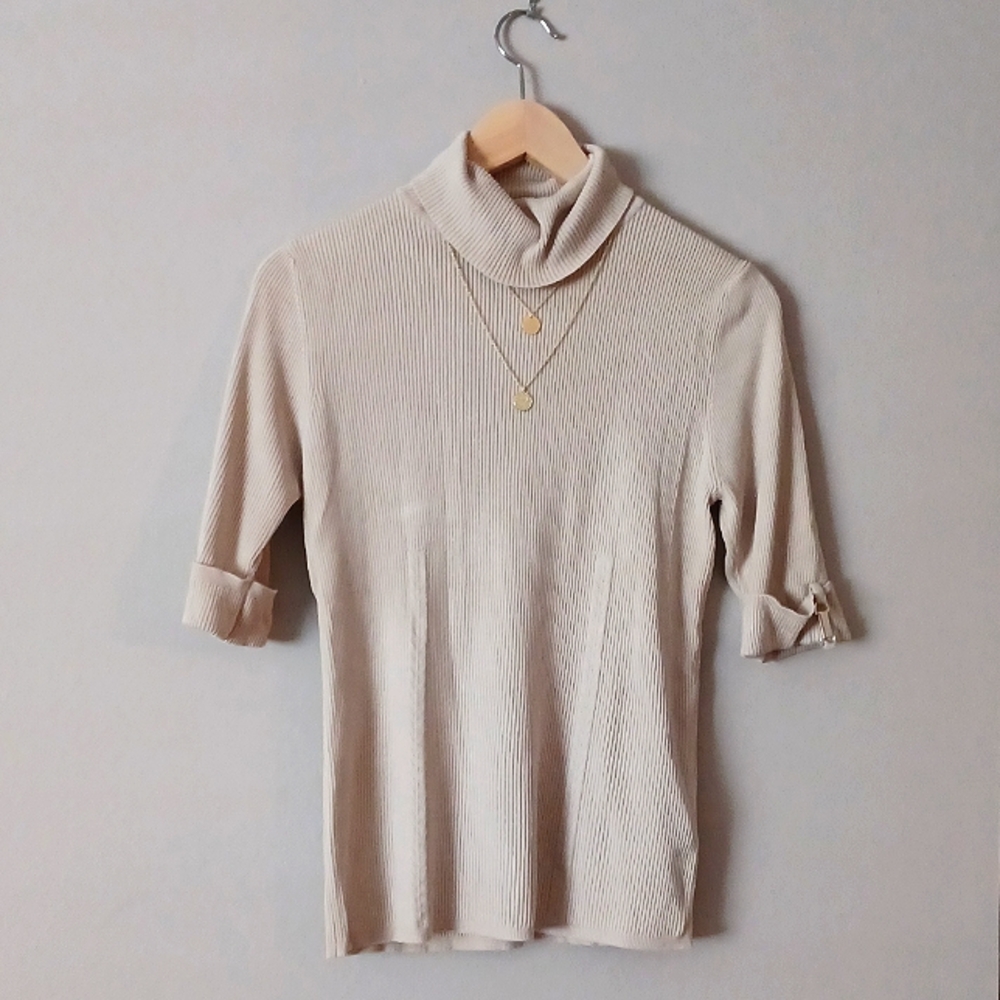 Premise Studio Off white turtle neck top